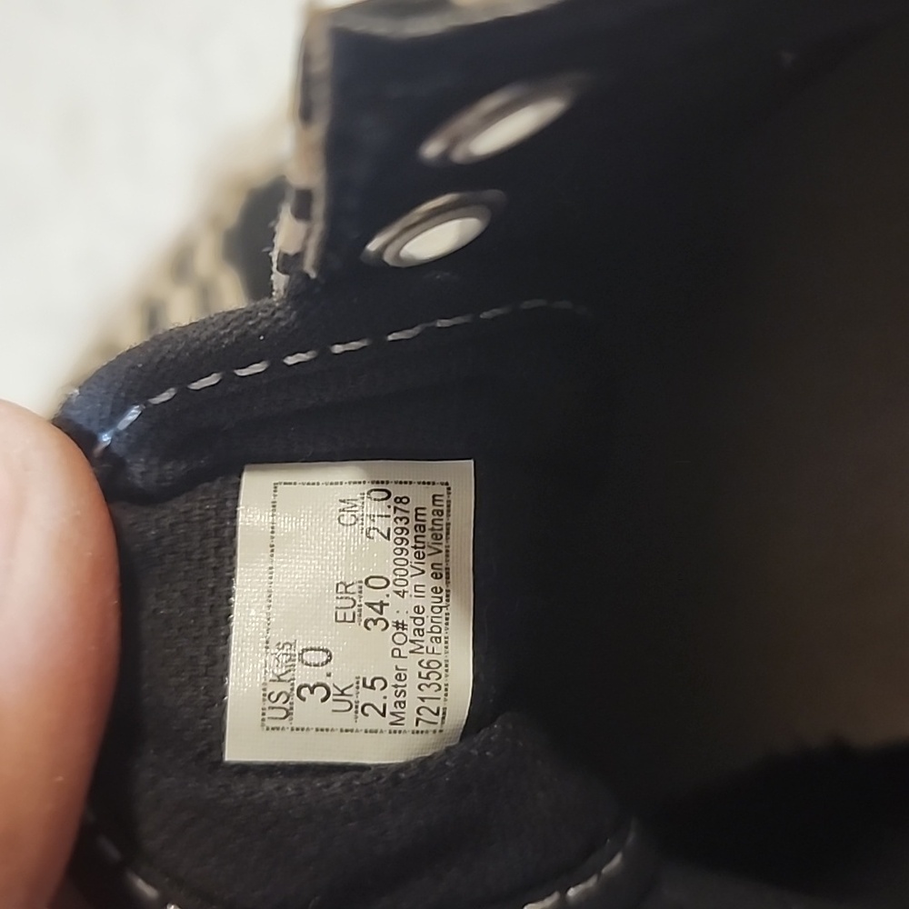 Vans Off The Wall Shoes Size 3.0 Kids - Picture 7 of 8